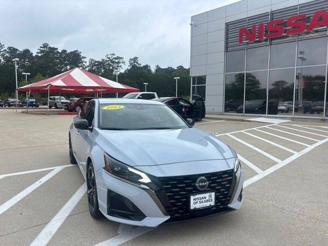 2023 Nissan Altima 2.5 SR FWD photo
