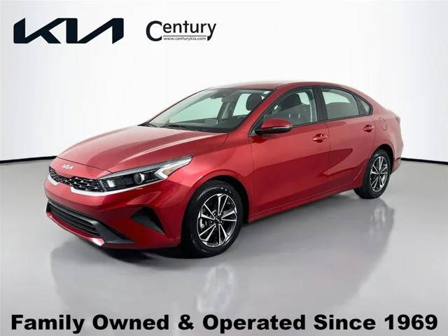 2023 Kia Forte LXS FWD photo