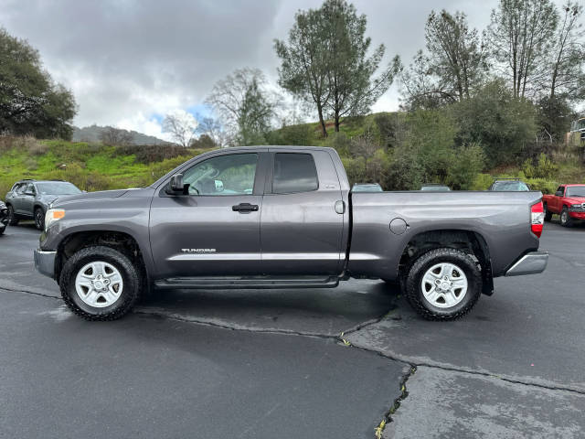2015 Toyota Tundra SR5 4WD photo