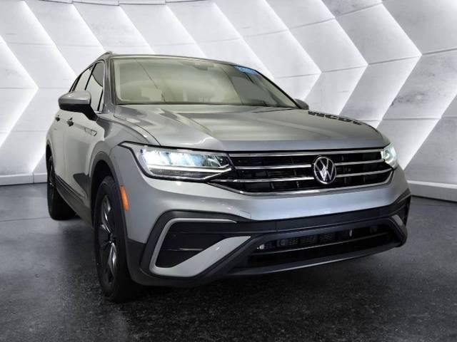 2023 Volkswagen Tiguan SE FWD photo