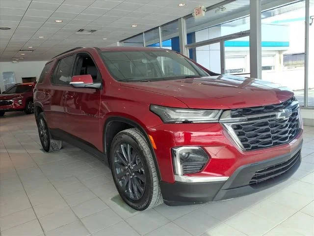 2023 Chevrolet Traverse RS AWD photo