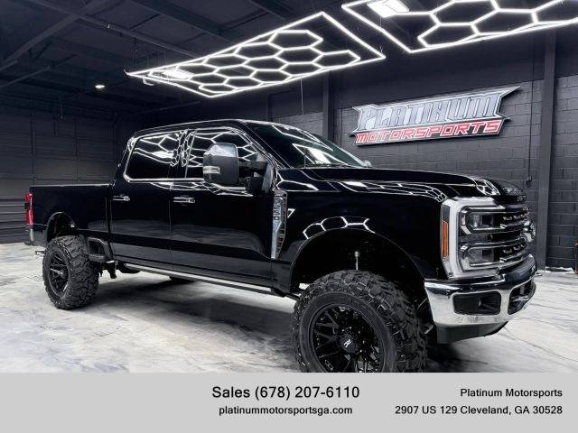 2023 Ford F-250 Super Duty LARIAT 4WD photo