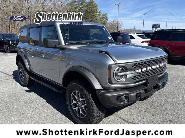 2023 Ford Bronco 4 Door Badlands 4WD photo