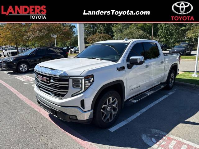 2023 GMC Sierra 1500 SLT 4WD photo