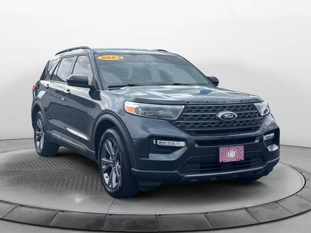 2023 Ford Explorer XLT RWD photo