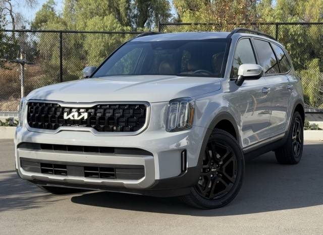 2023 Kia Telluride EX X-Line AWD photo