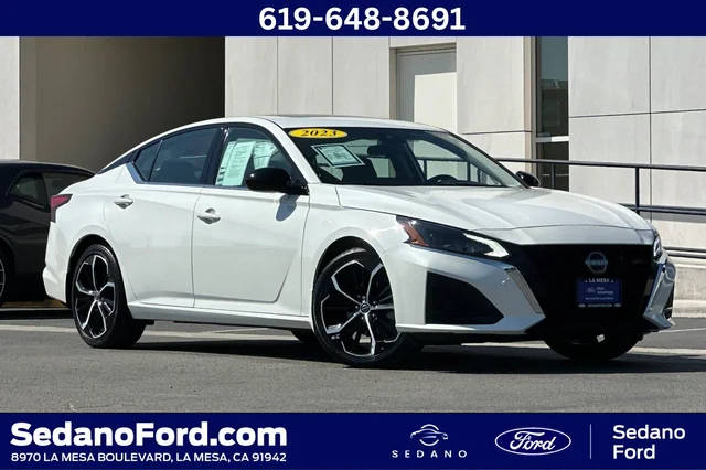 2023 Nissan Altima 2.5 SR FWD photo