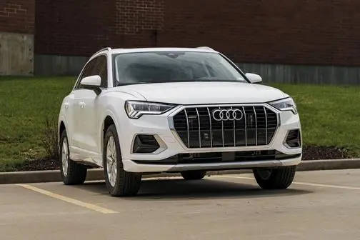 2023 Audi Q3 Premium AWD photo