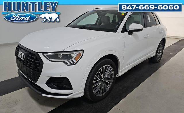 2023 Audi Q3 Premium AWD photo