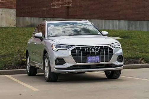 2023 Audi Q3 Premium AWD photo