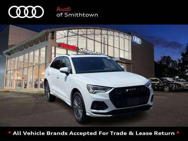 2023 Audi Q3 Premium AWD photo