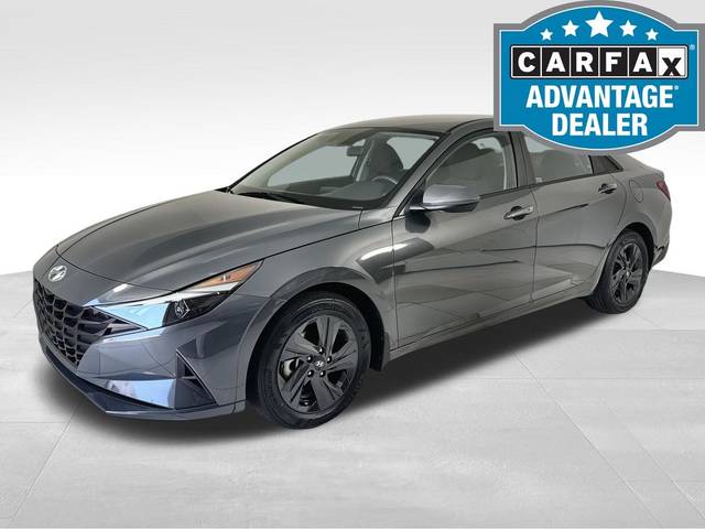 2023 Hyundai Elantra SEL FWD photo