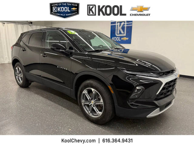 2023 Chevrolet Blazer LT AWD photo