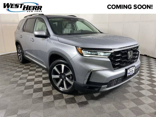 2023 Honda Pilot Touring AWD photo