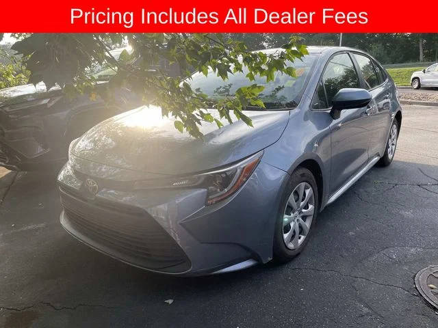 2023 Toyota Corolla LE FWD photo