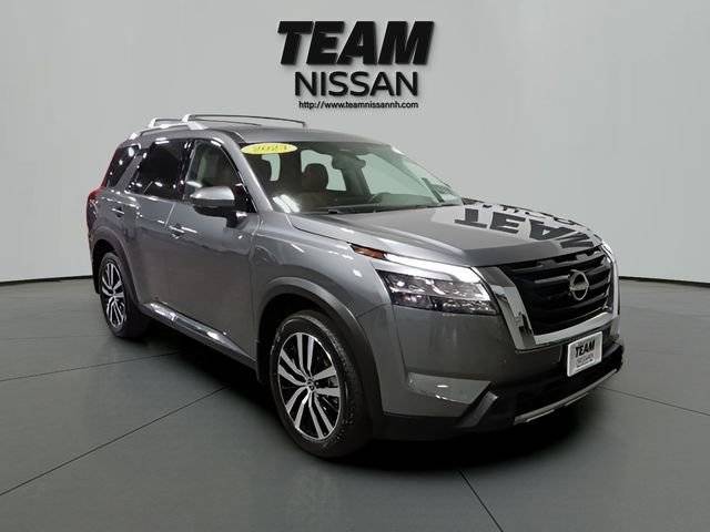 2023 Nissan Pathfinder Platinum 4WD photo