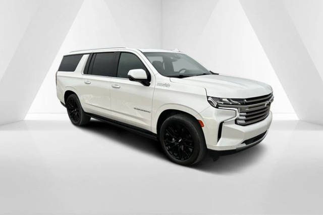 2023 Chevrolet Suburban High Country 4WD photo