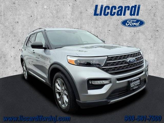 2023 Ford Explorer XLT 4WD photo