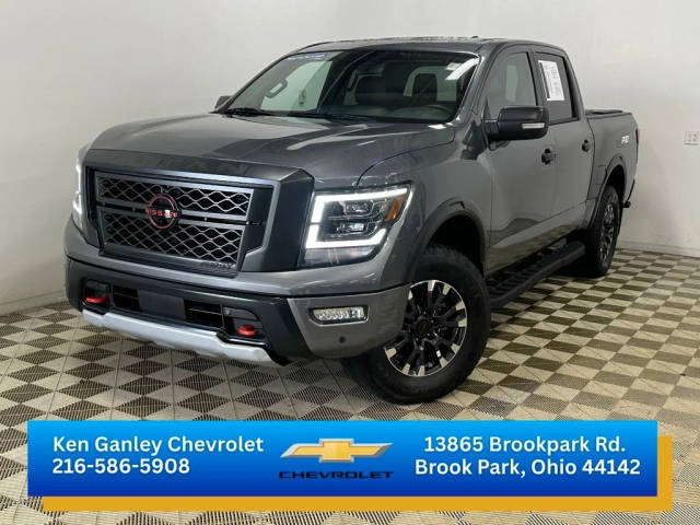 2023 Nissan Titan PRO-4X 4WD photo