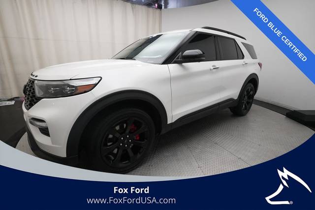 2023 Ford Explorer ST 4WD photo