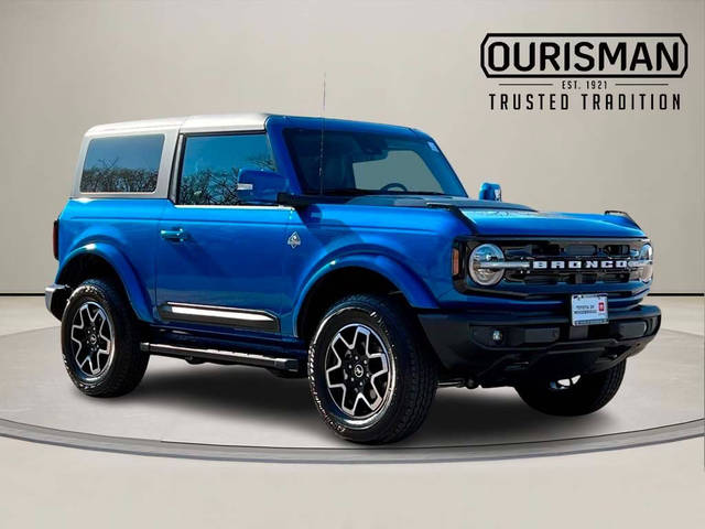 2023 Ford Bronco 2 Door Outer Banks 4WD photo