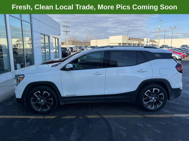 2023 GMC Terrain SLT FWD photo