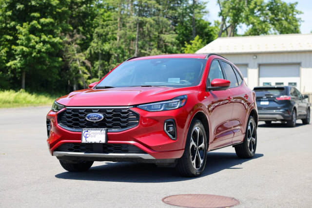 2023 Ford Escape ST-Line Elite AWD photo