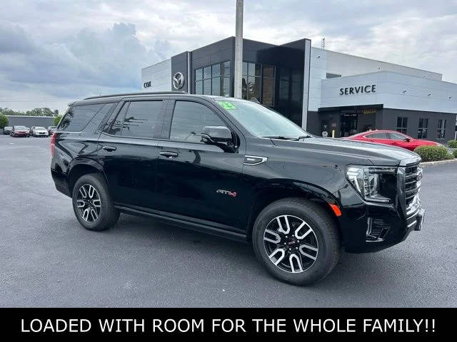 2023 GMC Yukon AT4 4WD photo