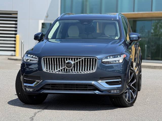 2023 Volvo XC90 Plus AWD photo