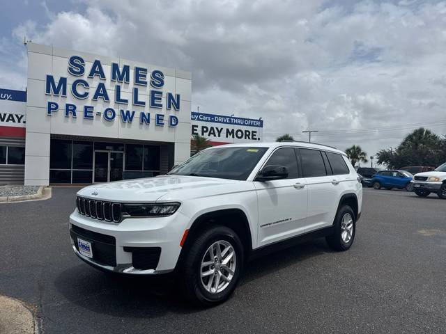 2023 Jeep Grand Cherokee L Laredo 4WD photo