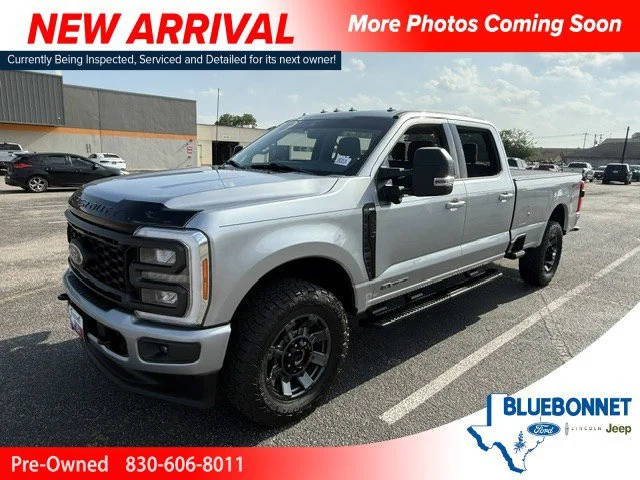 2023 Ford F-350 Super Duty XLT 4WD photo