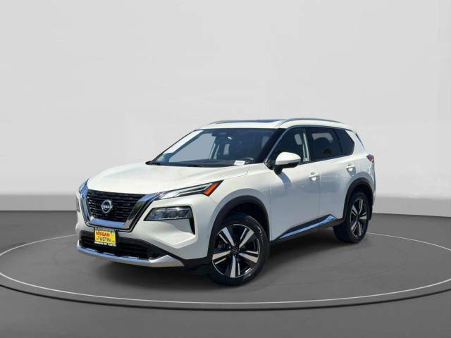 2023 Nissan Rogue Platinum FWD photo