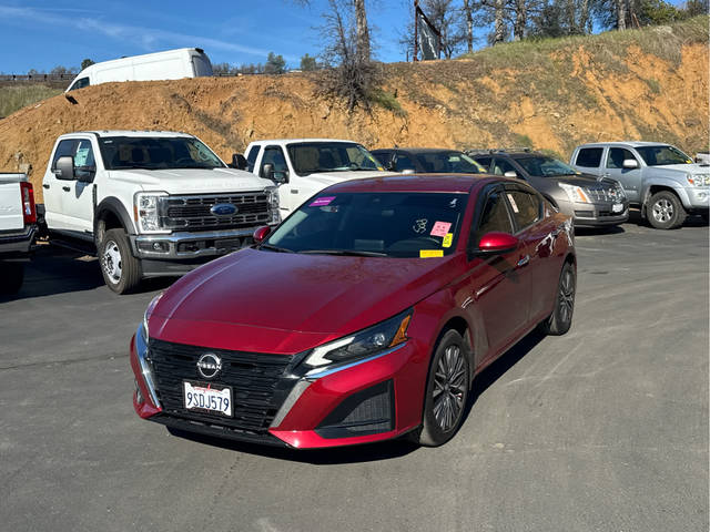 2023 Nissan Altima 2.5 SV AWD photo