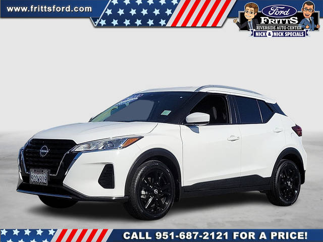 2023 Nissan Kicks SV FWD photo