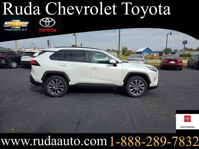2023 Toyota RAV4 XLE Premium AWD photo