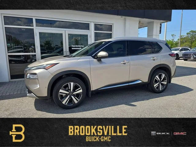 2023 Nissan Rogue Platinum FWD photo