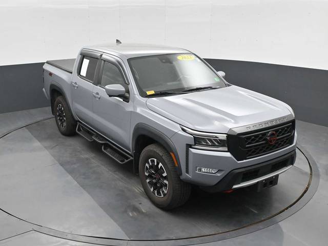 2023 Nissan Frontier PRO-4X 4WD photo