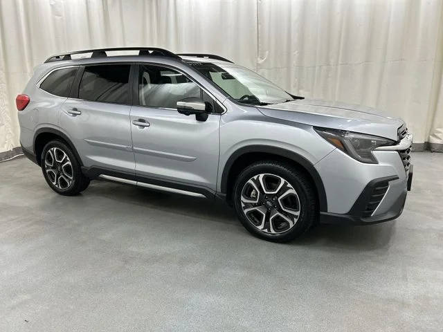 2023 Subaru Ascent Limited AWD photo