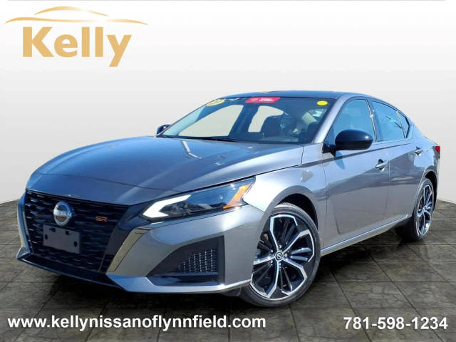 2023 Nissan Altima 2.5 SR AWD photo