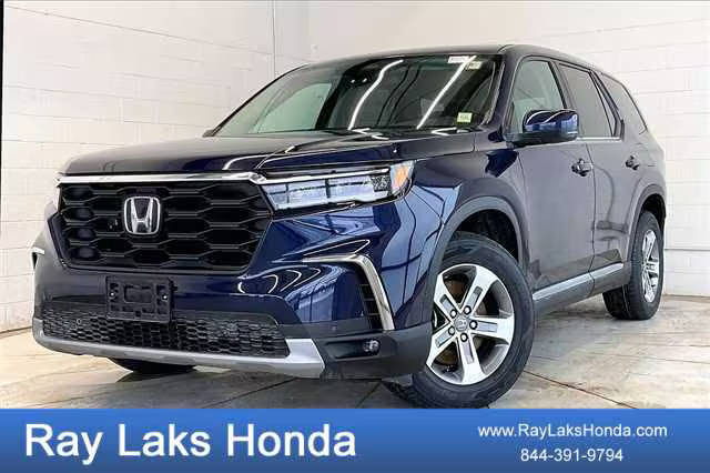 2023 Honda Pilot EX-L 7 Passenger AWD photo
