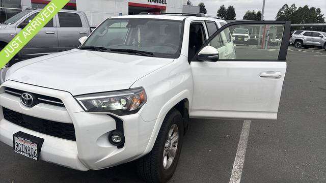 2023 Toyota 4Runner SR5 Premium 4WD photo