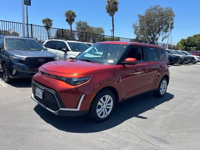 2023 Kia Soul LX FWD photo