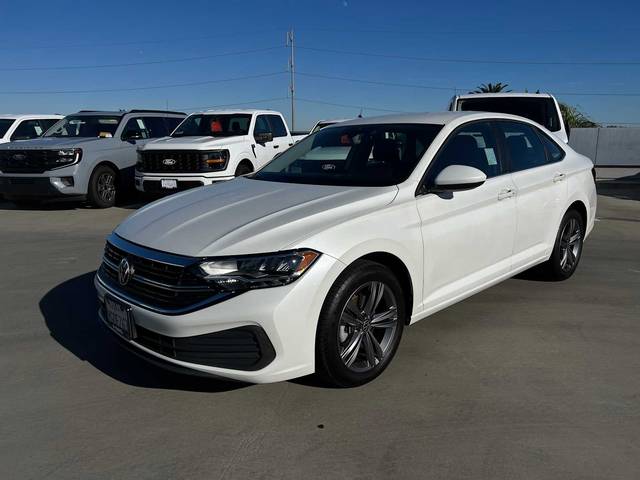 2023 Volkswagen Jetta SE FWD photo