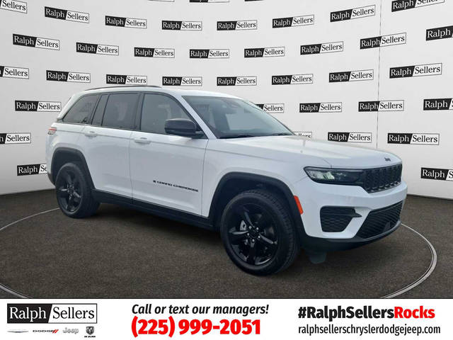2023 Jeep Grand Cherokee Altitude RWD photo