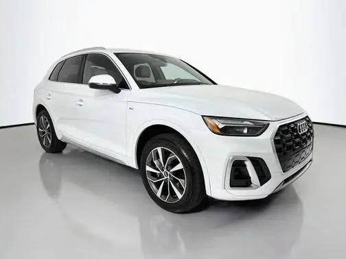 2023 Audi Q5 S line Premium AWD photo