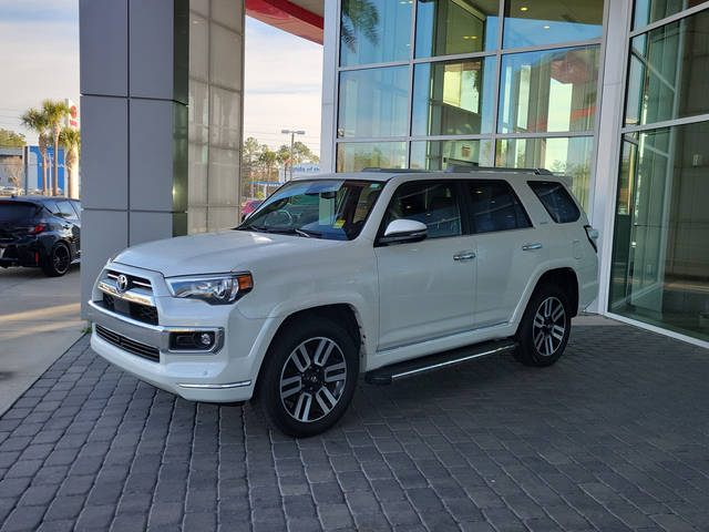 2023 Toyota 4Runner Limited 4WD photo