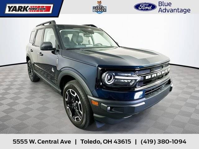 2023 Ford Bronco Sport Outer Banks 4WD photo