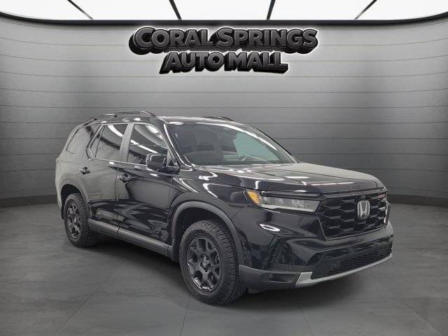 2023 Honda Pilot TrailSport AWD photo