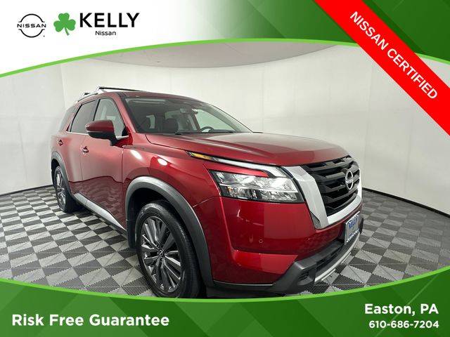 2023 Nissan Pathfinder SL 4WD photo