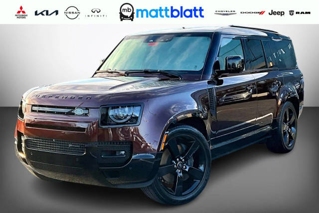 2023 Land Rover Defender 130 X-Dynamic SE AWD photo